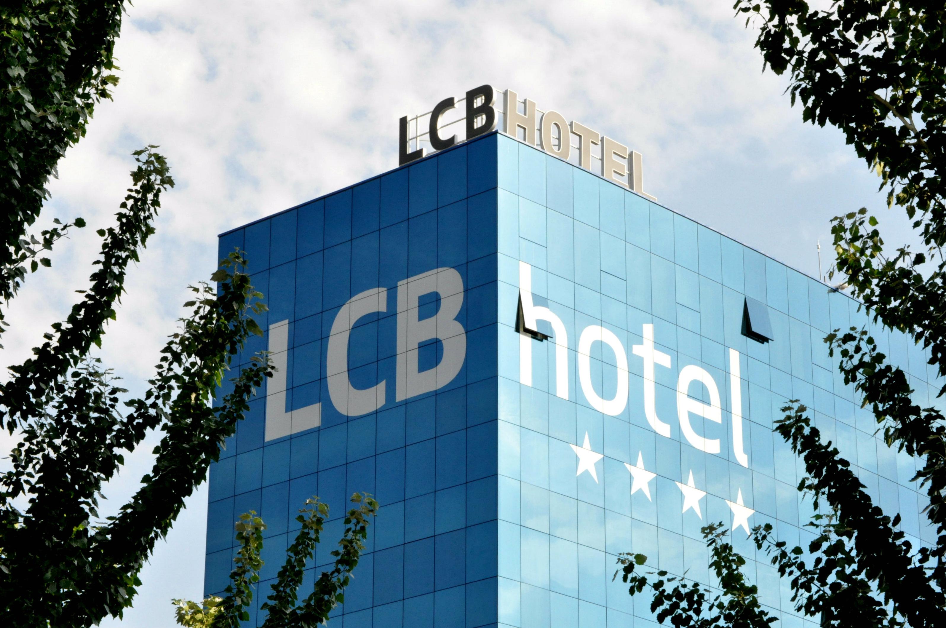 แอลซีบี โฮเต็ล ฟูเอนลาบราดา ใหม่ Hotel ภายนอก รูปภาพ