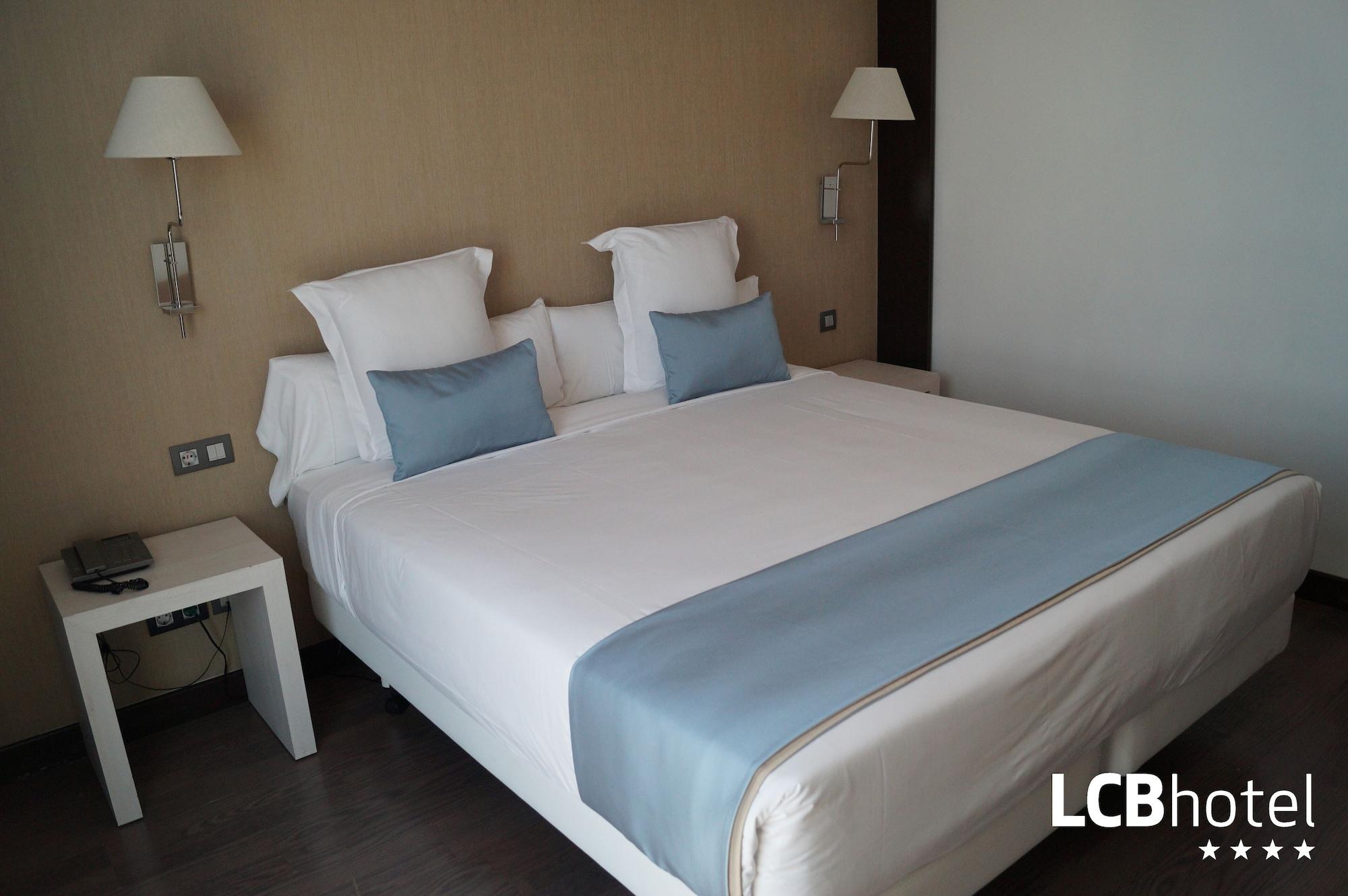 แอลซีบี โฮเต็ล ฟูเอนลาบราดา ใหม่ Hotel ภายนอก รูปภาพ