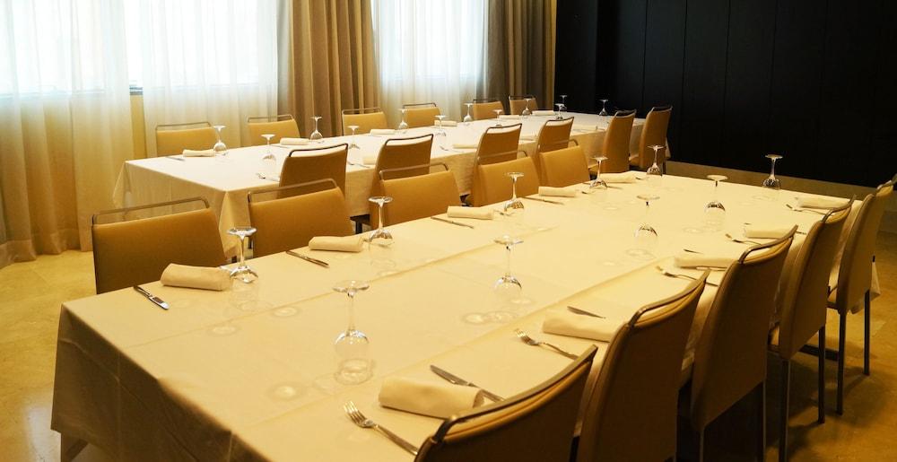 แอลซีบี โฮเต็ล ฟูเอนลาบราดา ใหม่ Hotel ภายนอก รูปภาพ