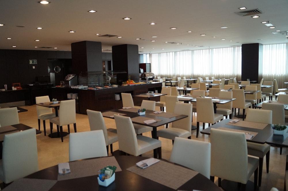 แอลซีบี โฮเต็ล ฟูเอนลาบราดา ใหม่ Hotel ภายนอก รูปภาพ